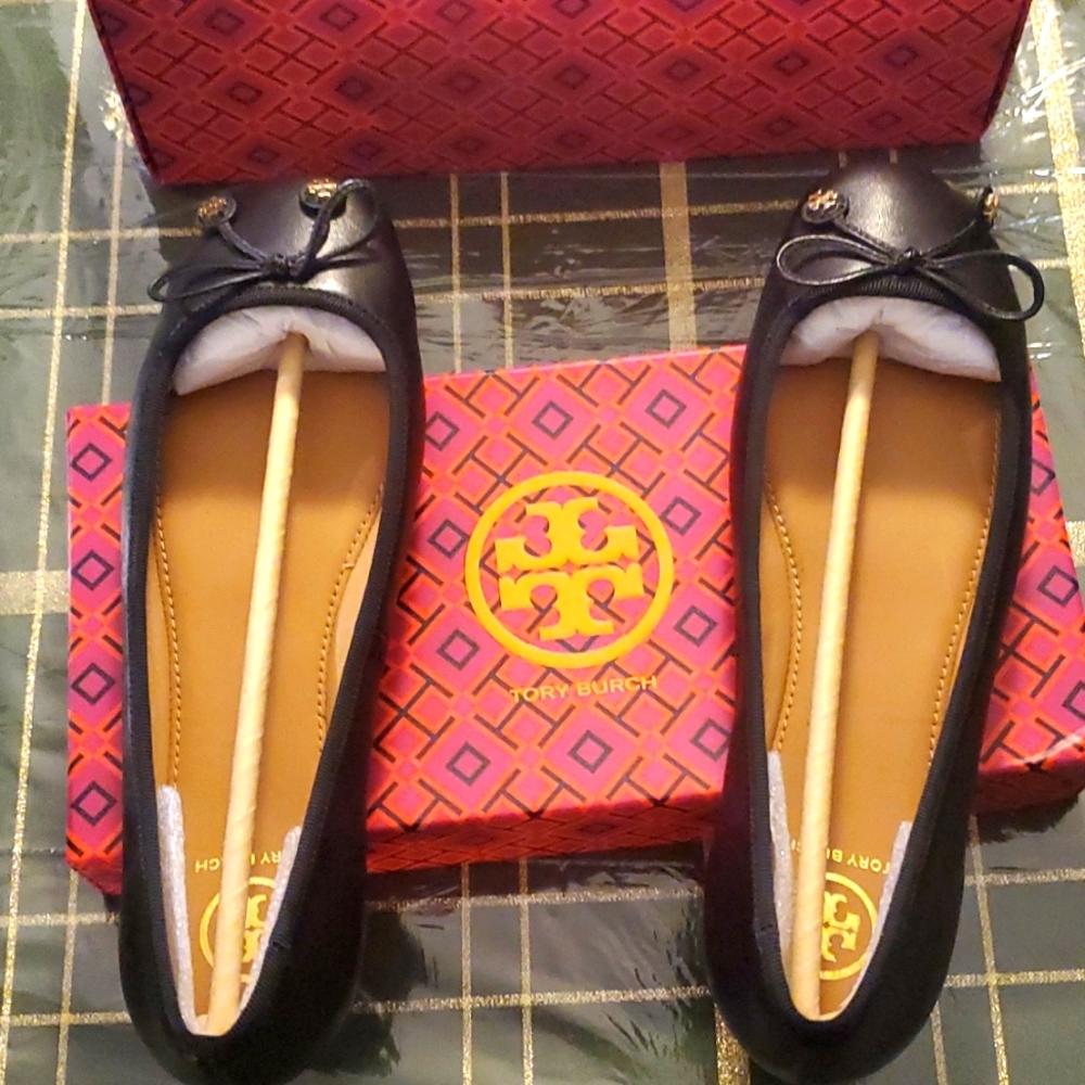 New in Box Tory Burch Perfect Black Nappa Leather shoes